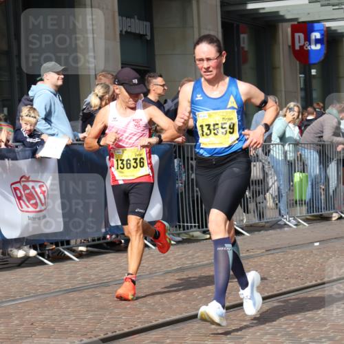 13.09.2026 - 21. swb-Marathon Bremen Strokosch-Dieckow http://msf.ph/oto/10285178 13.09.2026 10:38:08 Ziel 10441, 13507, 13539, 13553, 10302, 11083, 11142, 12538, 13535, 13551, 13559, 13584, 13587, 13636 meine-sportfotos.de