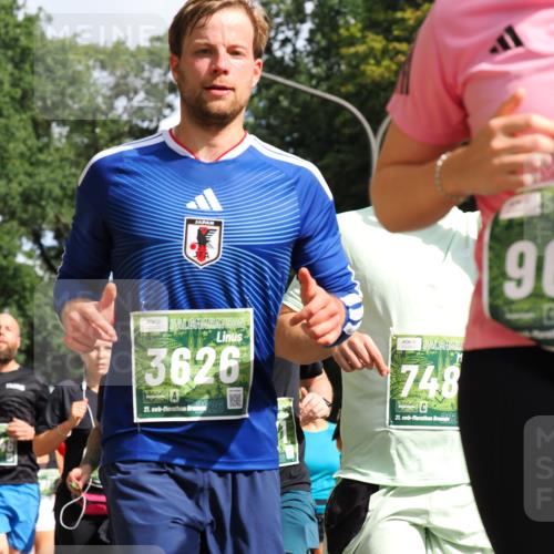 13.09.2026 - 21. swb-Marathon Bremen TobiasT http://msf.ph/oto/10285183 13.09.2026 12:11:21 Laufen 3626, 21, 26, 748, 21, 2, 96 meine-sportfotos.de