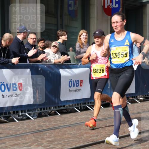 13.09.2026 - 21. swb-Marathon Bremen Strokosch-Dieckow http://msf.ph/oto/10285194 13.09.2026 10:38:08 Ziel 10441, 13507, 13539, 13553, 10302, 11083, 11142, 12538, 13535, 13551, 13559, 13584, 13587, 13636 meine-sportfotos.de