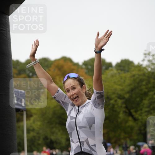 13.09.2026 - Stadtparktriathlon Patografie http://msf.ph/oto/10285220 13.09.2026 13:21:26 Ziel 1093 meine-sportfotos.de