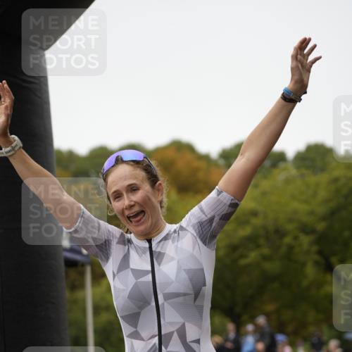 13.09.2026 - Stadtparktriathlon Patografie http://msf.ph/oto/10285223 13.09.2026 13:21:26 Ziel 1093 meine-sportfotos.de