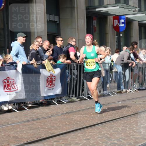 13.09.2026 - 21. swb-Marathon Bremen Strokosch-Dieckow http://msf.ph/oto/10285231 13.09.2026 10:38:14 Ziel 10441, 12370, 13507, 13539, 10302, 11083, 11142, 12538, 13551, 13553, 13559, 13584, 13587, 13636 meine-sportfotos.de