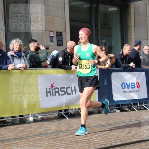 13.09.2026 - 21. swb-Marathon Bremen Strokosch-Dieckow http://msf.ph/oto/10285258 13.09.2026 10:38:16 Ziel 10441, 12370, 13507, 13539, 10302, 11142, 12538, 13551, 13553, 13559, 13584, 13587, 13636 meine-sportfotos.de