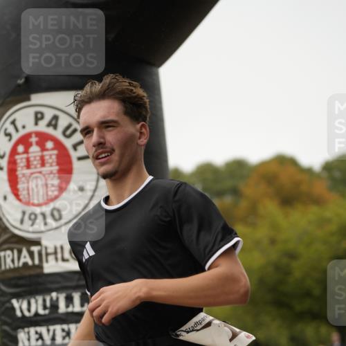13.09.2026 - Stadtparktriathlon Patografie http://msf.ph/oto/10285275 13.09.2026 13:22:40 Ziel 1031 meine-sportfotos.de