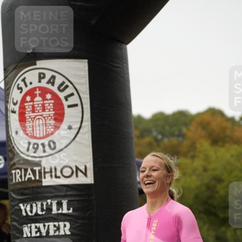 13.09.2026 - Stadtparktriathlon Patografie http://msf.ph/oto/10285289 13.09.2026 13:23:08 Ziel 1085, 1145 meine-sportfotos.de