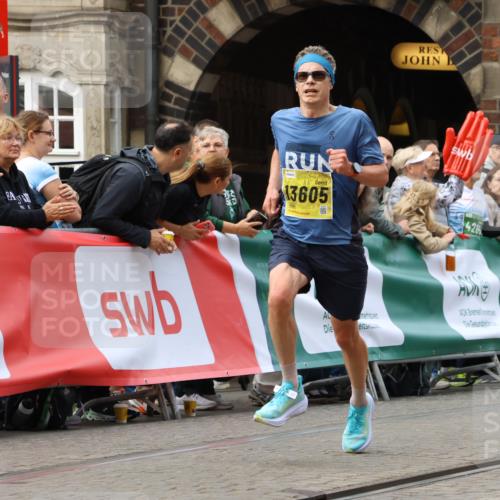 13.09.2026 - 21. swb-Marathon Bremen Strokosch-Dieckow http://msf.ph/oto/10285295 13.09.2026 10:34:22 Ziel 10797, 13605, 10818, 11418, 13637 meine-sportfotos.de