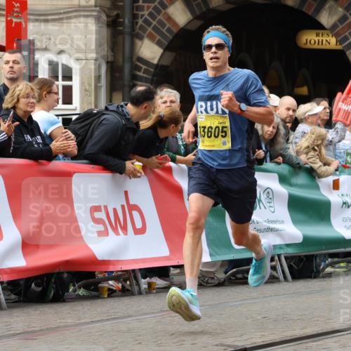 13.09.2026 - 21. swb-Marathon Bremen Strokosch-Dieckow http://msf.ph/oto/10285302 13.09.2026 10:34:22 Ziel 10797, 13605, 10818, 11418, 13637 meine-sportfotos.de