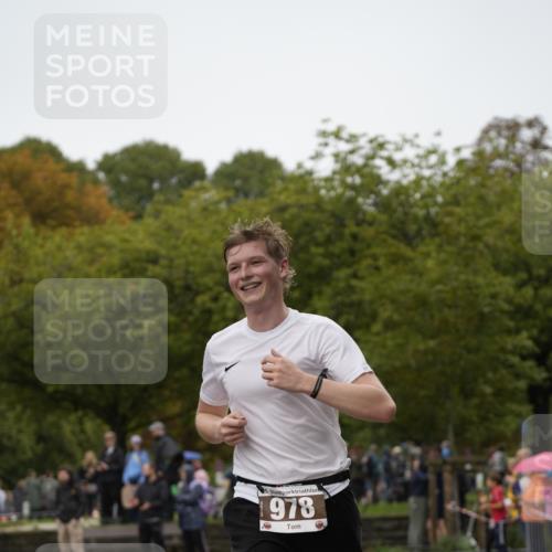 13.09.2026 - Stadtparktriathlon Patografie http://msf.ph/oto/10285311 13.09.2026 13:23:27 Ziel 938, 978 meine-sportfotos.de
