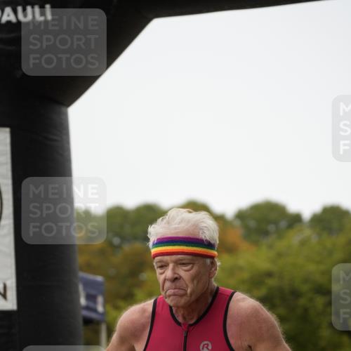 13.09.2026 - Stadtparktriathlon Patografie http://msf.ph/oto/10285344 13.09.2026 13:23:42 Ziel 932, 1106 meine-sportfotos.de