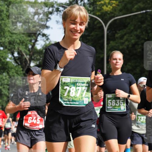 13.09.2026 - 21. swb-Marathon Bremen TobiasT http://msf.ph/oto/10285345 13.09.2026 12:12:05 Laufen 645, 7877, 26, 2, 5635, 732 meine-sportfotos.de