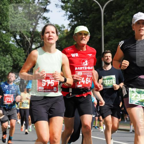 13.09.2026 - 21. swb-Marathon Bremen TobiasT http://msf.ph/oto/10285353 13.09.2026 12:12:10 Laufen 17264, 975, 0265, 21, 26, 1740, 464, 13225, 235, 21, 2461 meine-sportfotos.de