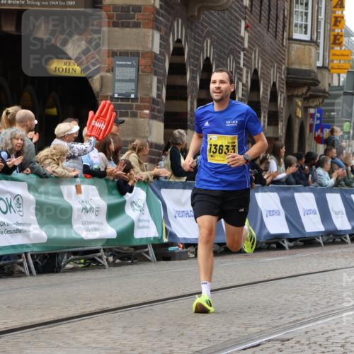 13.09.2026 - 21. swb-Marathon Bremen Strokosch-Dieckow http://msf.ph/oto/10285368 13.09.2026 10:34:29 Ziel 13605, 13610, 13633, 10818, 12540, 13637 meine-sportfotos.de