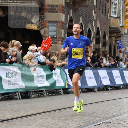 13.09.2026 - 21. swb-Marathon Bremen Strokosch-Dieckow http://msf.ph/oto/10285392 13.09.2026 10:34:29 Ziel 13605, 13610, 13633, 10818, 12540, 13637 meine-sportfotos.de
