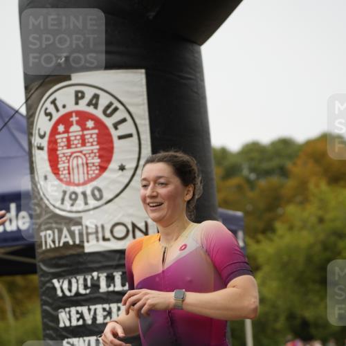 13.09.2026 - Stadtparktriathlon Patografie http://msf.ph/oto/10285403 13.09.2026 13:24:55 Ziel 1131 meine-sportfotos.de