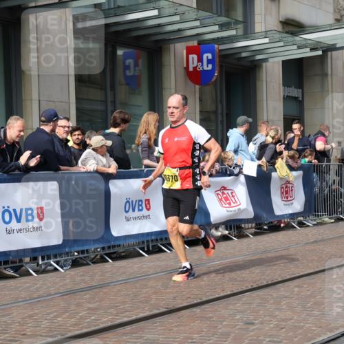 13.09.2026 - 21. swb-Marathon Bremen Strokosch-Dieckow http://msf.ph/oto/10285438 13.09.2026 10:38:40 Ziel 10782, 10926, 11127, 11338, 11454, 12003, 10441, 12370, 13507, 13539 meine-sportfotos.de