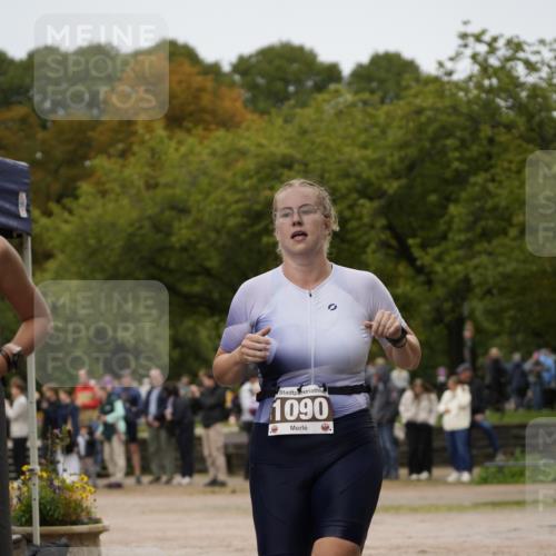 13.09.2026 - Stadtparktriathlon Patografie http://msf.ph/oto/10285474 13.09.2026 13:26:08 Ziel 1090, 1104 meine-sportfotos.de