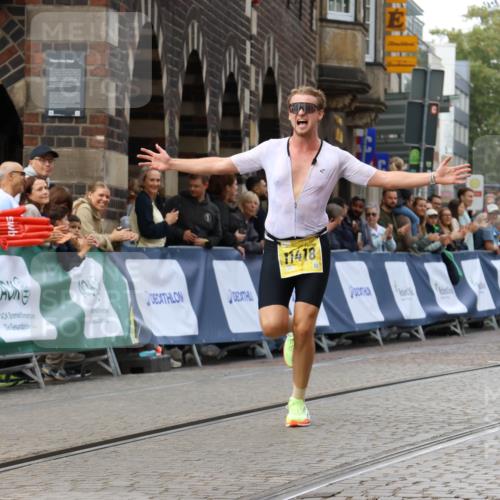 13.09.2026 - 21. swb-Marathon Bremen Strokosch-Dieckow http://msf.ph/oto/10285479 13.09.2026 10:34:33 Ziel 13605, 13610, 13633, 10818, 12358, 12413, 12540, 13637 meine-sportfotos.de