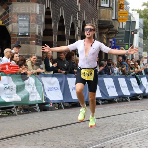 13.09.2026 - 21. swb-Marathon Bremen Strokosch-Dieckow http://msf.ph/oto/10285484 13.09.2026 10:34:34 Ziel 11418, 13605, 13610, 13633, 10818, 12358, 12413, 12540, 13637 meine-sportfotos.de