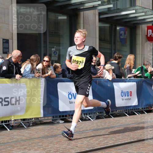 13.09.2026 - 21. swb-Marathon Bremen Strokosch-Dieckow http://msf.ph/oto/10285514 13.09.2026 10:38:51 Ziel 10782, 11227, 11338, 11454, 12003, 13556, 13641, 10441, 10926, 11127, 12370, 13539 meine-sportfotos.de