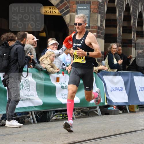 13.09.2026 - 21. swb-Marathon Bremen Strokosch-Dieckow http://msf.ph/oto/10285517 13.09.2026 10:34:47 Ziel 11418, 13610, 13633, 11197, 11964, 13588, 13601, 13625 meine-sportfotos.de
