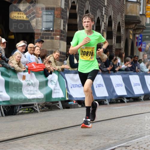 13.09.2026 - 21. swb-Marathon Bremen Strokosch-Dieckow http://msf.ph/oto/10285536 13.09.2026 10:34:48 Ziel 10818, 11418, 13633, 13637, 11197, 11964, 13588, 13601, 13625 meine-sportfotos.de