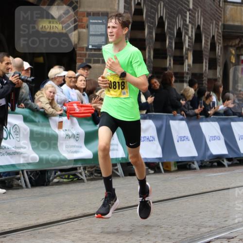 13.09.2026 - 21. swb-Marathon Bremen Strokosch-Dieckow http://msf.ph/oto/10285568 13.09.2026 10:34:49 Ziel 10818, 11418, 13633, 13637, 11197, 11964, 13588, 13601, 13625 meine-sportfotos.de