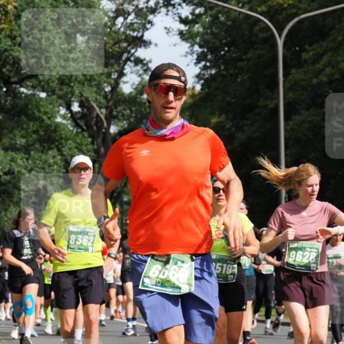 13.09.2026 - 21. swb-Marathon Bremen TobiasT http://msf.ph/oto/10285569 13.09.2026 12:13:27 Laufen 8362, 6666, 21, 2026, 9628, 519 meine-sportfotos.de