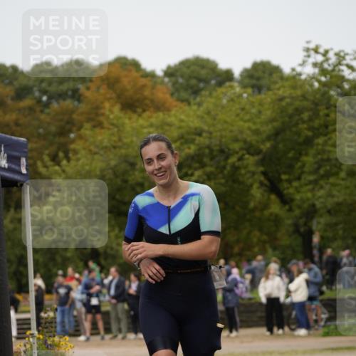 13.09.2026 - Stadtparktriathlon Patografie http://msf.ph/oto/10285580 13.09.2026 13:27:45 Ziel 1088, 1181 meine-sportfotos.de