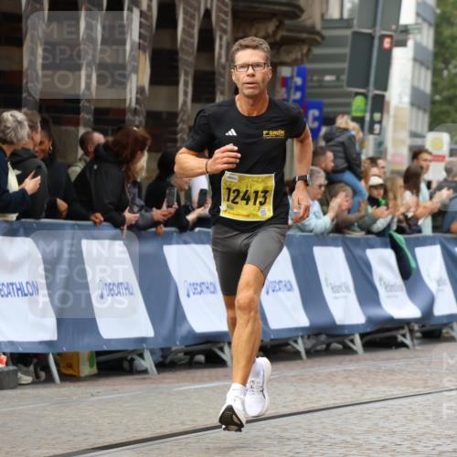 13.09.2026 - 21. swb-Marathon Bremen Strokosch-Dieckow http://msf.ph/oto/10285609 13.09.2026 10:34:55 Ziel 10818, 12540, 13637, 10261, 10262, 13505, 13560, 13625 meine-sportfotos.de