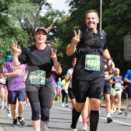 13.09.2026 - 21. swb-Marathon Bremen TobiasT http://msf.ph/oto/10285625 13.09.2026 12:13:38 Laufen 9484, 867, 6628, 21, 08 meine-sportfotos.de