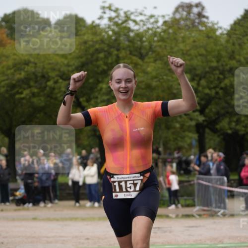 13.09.2026 - Stadtparktriathlon Patografie http://msf.ph/oto/10285661 13.09.2026 13:29:20 Ziel 1073, 1157 meine-sportfotos.de