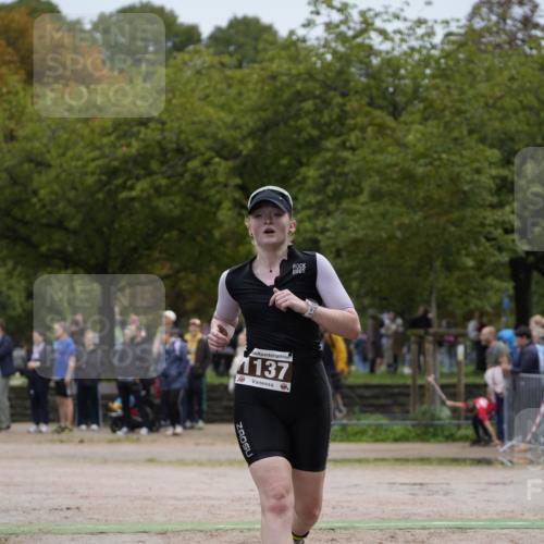 13.09.2026 - Stadtparktriathlon Patografie http://msf.ph/oto/10285686 13.09.2026 13:30:09 Ziel 1098, 1137 meine-sportfotos.de