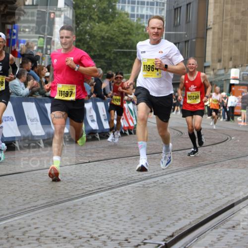 13.09.2026 - 21. swb-Marathon Bremen Strokosch-Dieckow http://msf.ph/oto/10285698 13.09.2026 10:35:02 Ziel 10818, 11964, 12358, 12413, 12540, 13637, 10261, 10262, 10994, 11512, 13505, 13560 meine-sportfotos.de