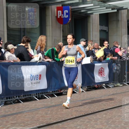 13.09.2026 - 21. swb-Marathon Bremen Strokosch-Dieckow http://msf.ph/oto/10285731 13.09.2026 10:39:11 Ziel 11227, 11713, 12404, 13513, 13556, 13642, 10782, 10926, 11127, 11227, 11338, 11454, 12003, 13641 meine-sportfotos.de