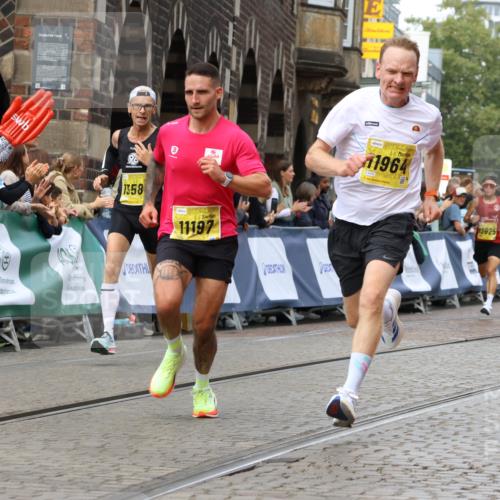 13.09.2026 - 21. swb-Marathon Bremen Strokosch-Dieckow http://msf.ph/oto/10285747 13.09.2026 10:35:03 Ziel 10818, 11197, 11964, 12358, 12413, 12540, 13637, 10261, 10262, 10994, 11512, 13505, 13560 meine-sportfotos.de