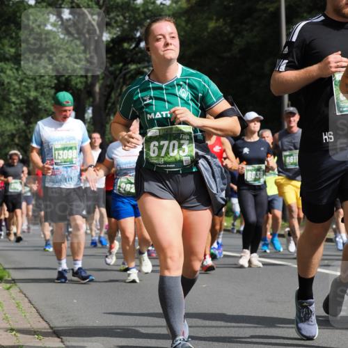 13.09.2026 - 21. swb-Marathon Bremen TobiasT http://msf.ph/oto/10285749 13.09.2026 12:14:16 Laufen 13098, 982, 8, 6703, 6938, 6611, 21 meine-sportfotos.de