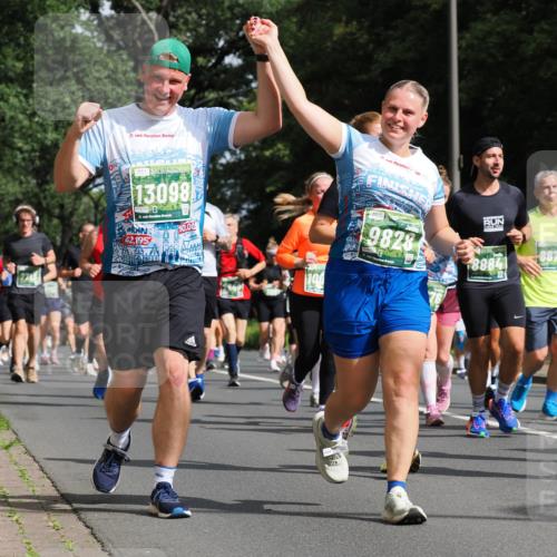 13.09.2026 - 21. swb-Marathon Bremen TobiasT http://msf.ph/oto/10285756 13.09.2026 12:14:18 Laufen 21, 13098, 6754, 21, 2126, 42, 195, 10, 00, 21, 9828, 61, 867, 8884 meine-sportfotos.de