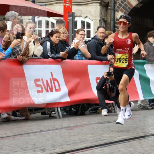 13.09.2026 - 21. swb-Marathon Bremen Strokosch-Dieckow http://msf.ph/oto/10285785 13.09.2026 10:35:08 Ziel 10818, 11197, 11964, 12358, 12413, 12540, 13588, 13601, 13625, 13637, 10994, 11068, 11176, 11512, 13514, 13540, 13590, 13619 meine-sportfotos.de