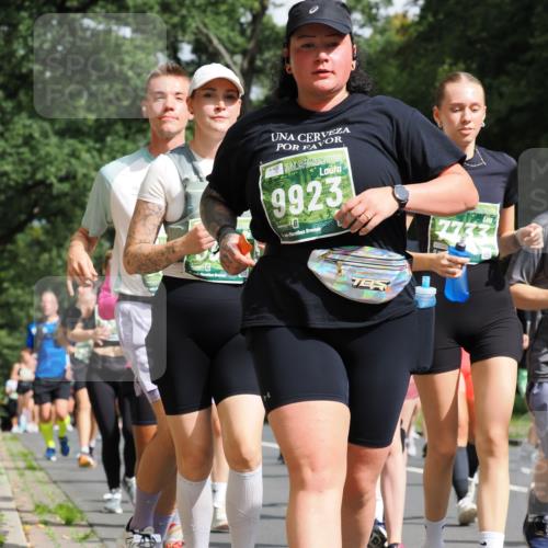 13.09.2026 - 21. swb-Marathon Bremen TobiasT http://msf.ph/oto/10285848 13.09.2026 12:14:53 Laufen 9923, 26, 745, 26 meine-sportfotos.de