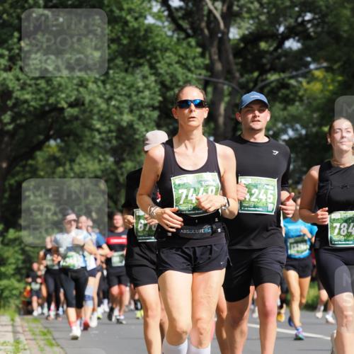 13.09.2026 - 21. swb-Marathon Bremen TobiasT http://msf.ph/oto/10285861 13.09.2026 12:15:10 Laufen 7440245, 2, 784, 21 meine-sportfotos.de
