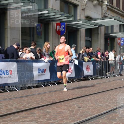 13.09.2026 - 21. swb-Marathon Bremen Strokosch-Dieckow http://msf.ph/oto/10285876 13.09.2026 10:39:28 Ziel 11198, 11721, 12144, 12339, 13513, 13519, 13642, 11227, 11454, 11713, 12404, 13556, 13641 meine-sportfotos.de