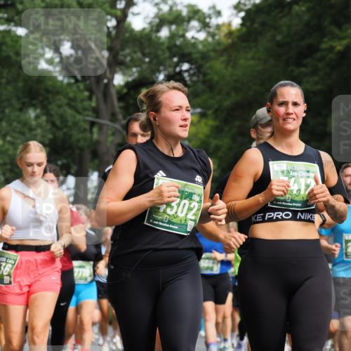 13.09.2026 - 21. swb-Marathon Bremen TobiasT http://msf.ph/oto/10285882 13.09.2026 12:15:24 Laufen 36, 302, 026, 21, 240, 21 meine-sportfotos.de