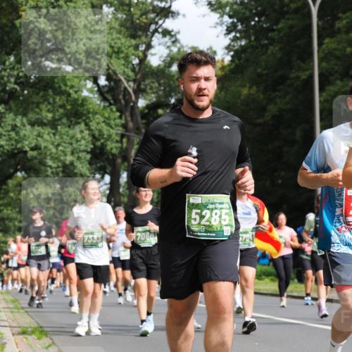 13.09.2026 - 21. swb-Marathon Bremen TobiasT http://msf.ph/oto/10285902 13.09.2026 12:15:37 Laufen 444, 7060, 5285, 21, 26, 704, 21 meine-sportfotos.de