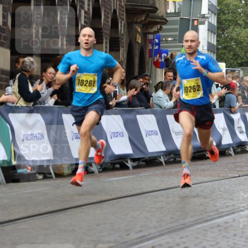 13.09.2026 - 21. swb-Marathon Bremen Strokosch-Dieckow http://msf.ph/oto/10285921 13.09.2026 10:35:18 Ziel 10261, 10262, 11197, 11964, 13505, 13560, 13588, 13601, 13625, 11068, 11176, 11345, 12289, 13514, 13540, 13583, 13590, 13619 meine-sportfotos.de