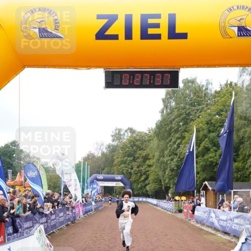 13.09.2026 - Airport Race Dennis Weichert http://msf.ph/oto/10285960 13.09.2026 10:28:10 Ziel 5413 meine-sportfotos.de