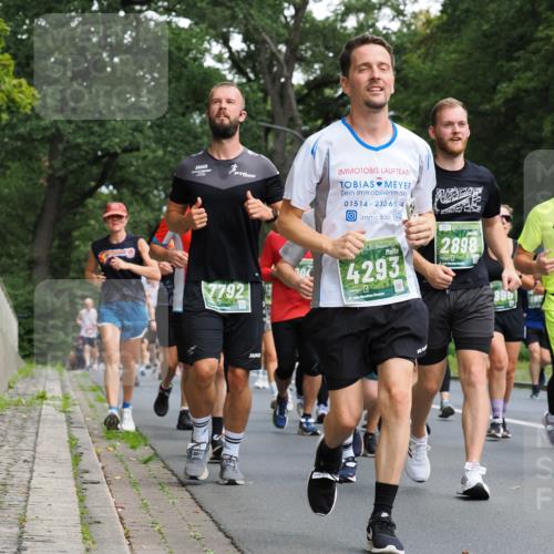 13.09.2026 - 21. swb-Marathon Bremen TobiasT http://msf.ph/oto/10286065 13.09.2026 12:16:34 Laufen 01514, 230, 65, 4, 7792, 4293, 21, 2898, 89 meine-sportfotos.de