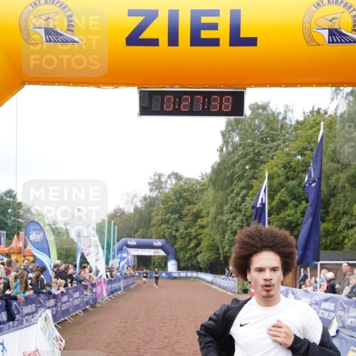 13.09.2026 - Airport Race Dennis Weichert http://msf.ph/oto/10286067 13.09.2026 10:28:12 Ziel 5413 meine-sportfotos.de