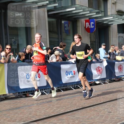 13.09.2026 - 21. swb-Marathon Bremen Strokosch-Dieckow http://msf.ph/oto/10286097 13.09.2026 10:40:00 Ziel 11373, 13616, 11198, 11721, 12144, 12339, 13519, 13642 meine-sportfotos.de