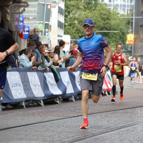 13.09.2026 - 21. swb-Marathon Bremen Strokosch-Dieckow http://msf.ph/oto/10286146 13.09.2026 10:35:33 Ziel 10261, 10262, 10994, 11068, 11512, 13505, 13514, 13540, 13560, 13590, 13619, 13558 meine-sportfotos.de