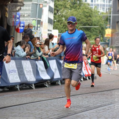 13.09.2026 - 21. swb-Marathon Bremen Strokosch-Dieckow http://msf.ph/oto/10286151 13.09.2026 10:35:33 Ziel 10261, 10262, 10994, 11068, 11512, 13505, 13514, 13540, 13560, 13590, 13619, 13558 meine-sportfotos.de